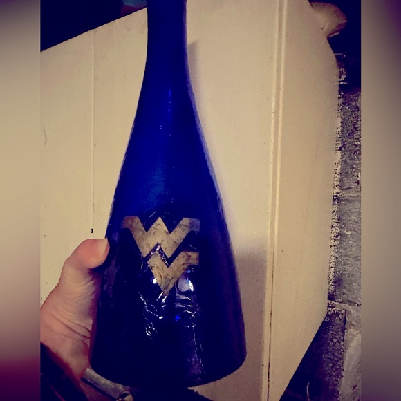 Stunning Blenko Cobalt WVU Crackeled Decanter - Picture 2 of 11